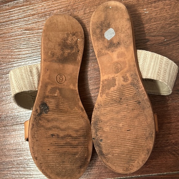 🛍️ Sandals - Picture 2 of 2